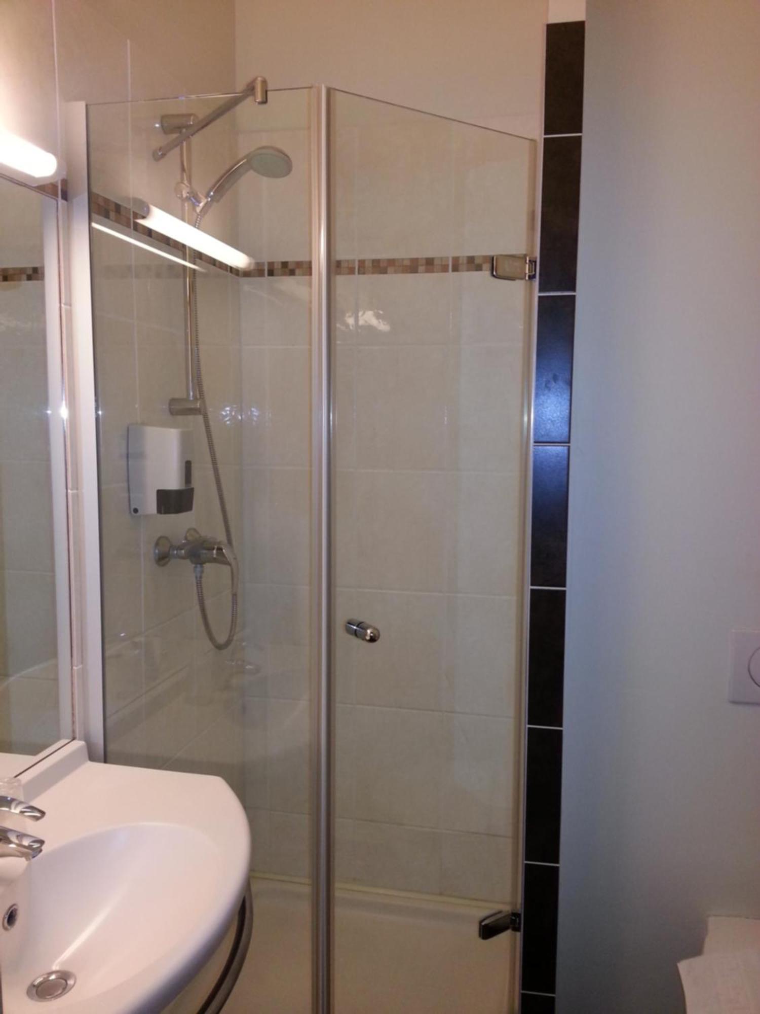 Hotel Akena City Caudry Екстериор снимка