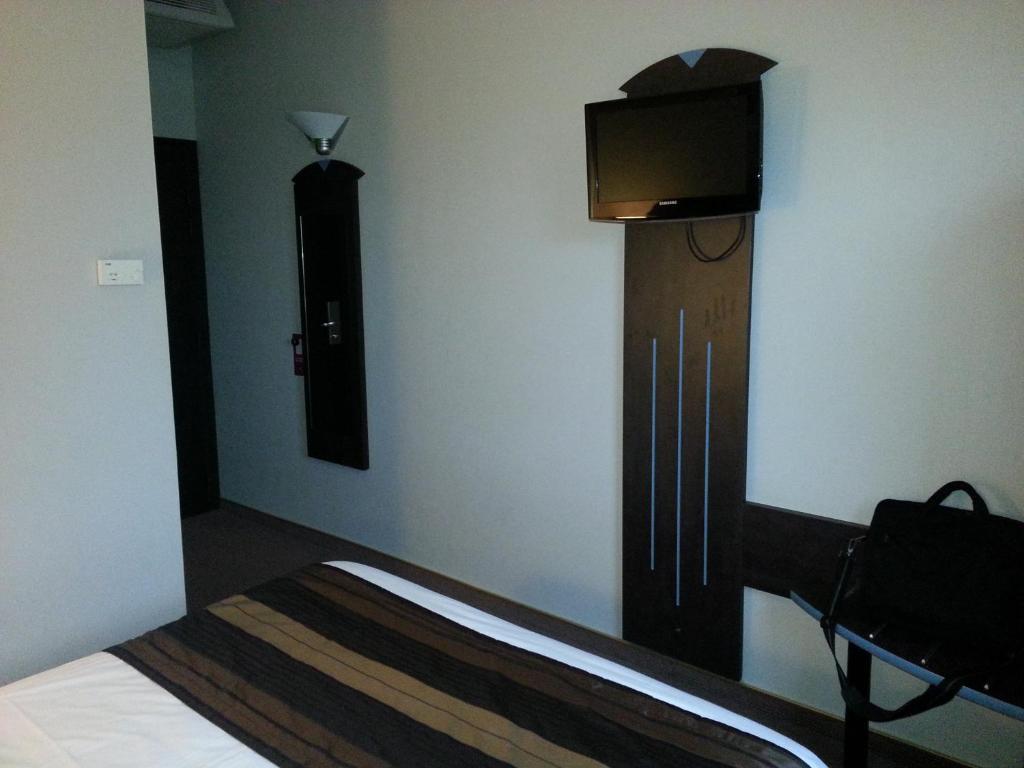 Hotel Akena City Caudry Стая снимка